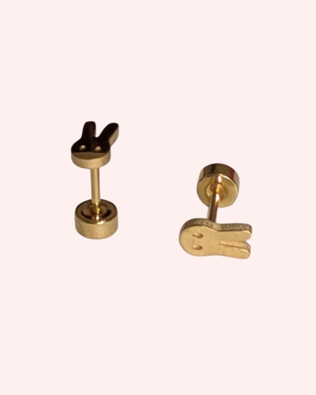 Rabbit Gold Stud